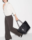 MZW Medium Daily Tote, Black
