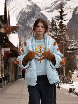 GOGO Short Heart Cardi, Sage Plum